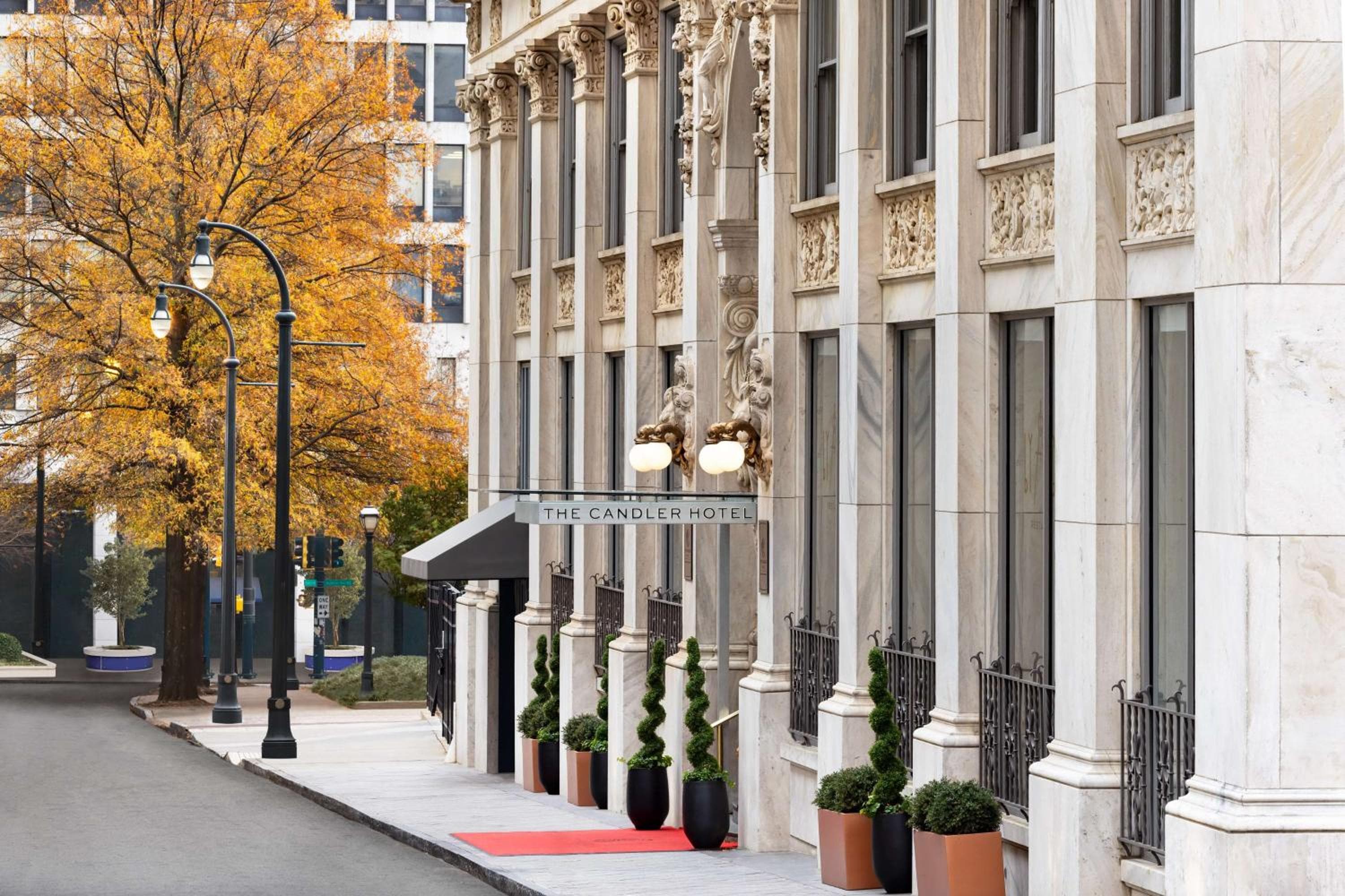 The Candler Hotel Atlanta, Curio Collection by Hilton in Atlanta