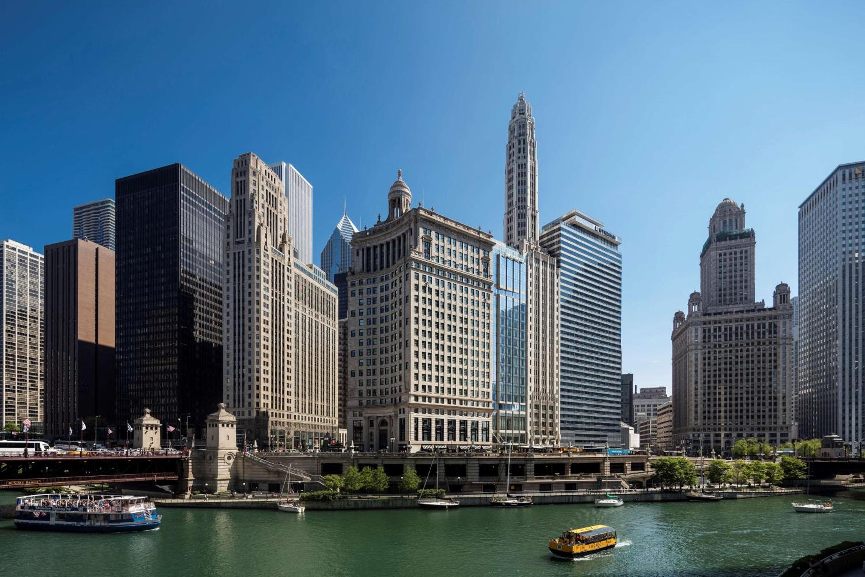 LondonHouse Chicago, Curio Collection by Hilton in Chicago