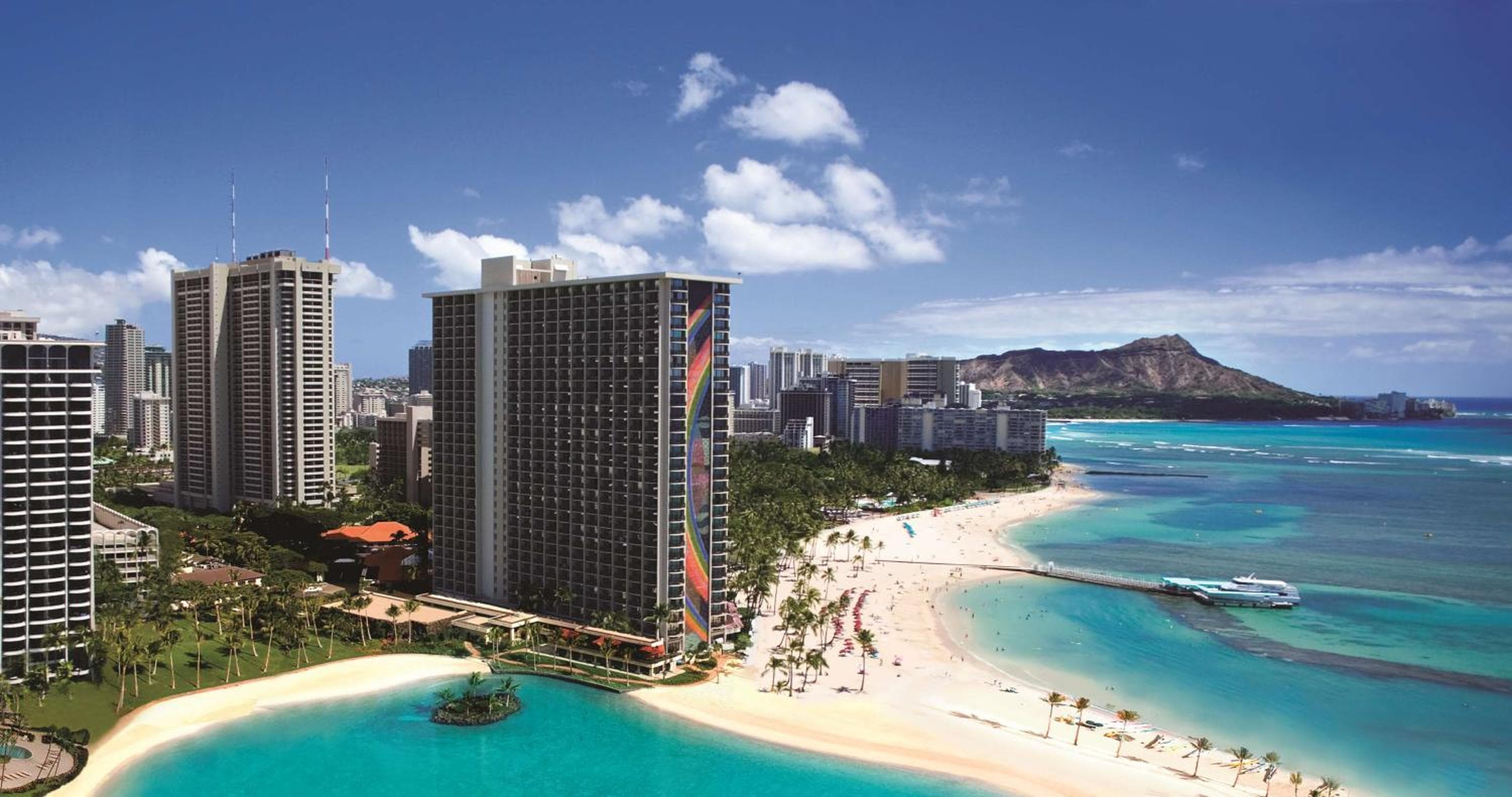 Hilton Hawaiian Village Waikiki Beach Resort in Honolulu