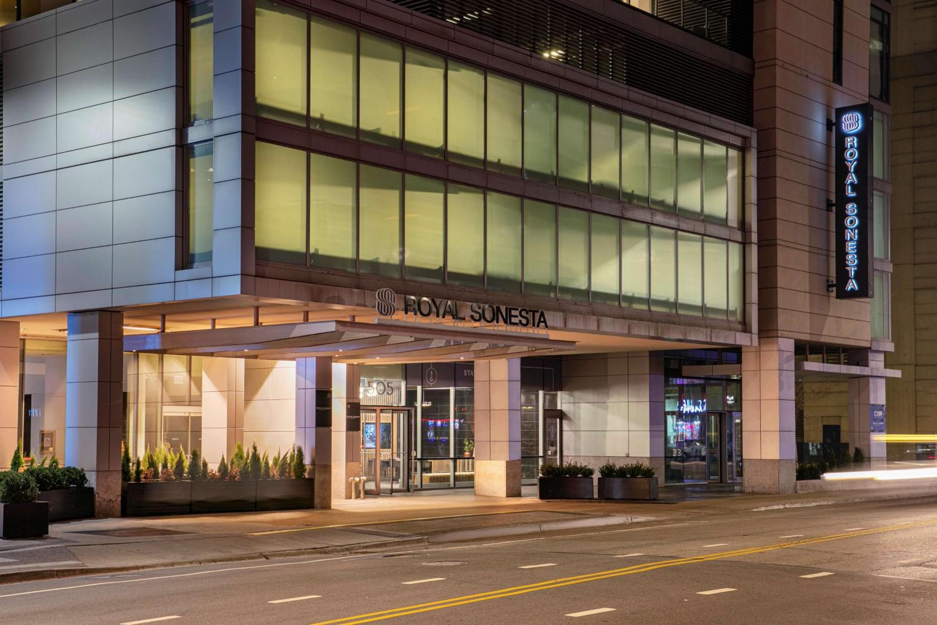 The Royal Sonesta Chicago River North in Chicago